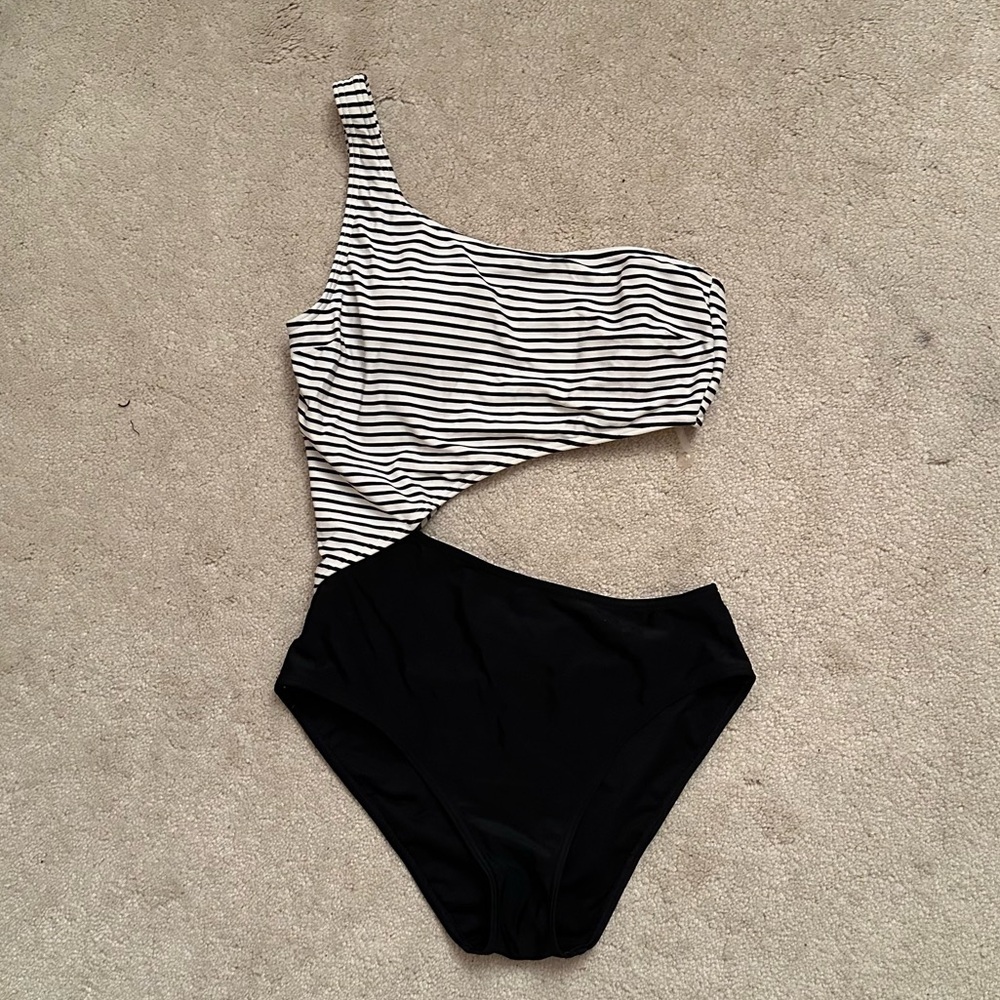 Abercrombie & Fitch Black and White Striped One-Shoulder One Piece